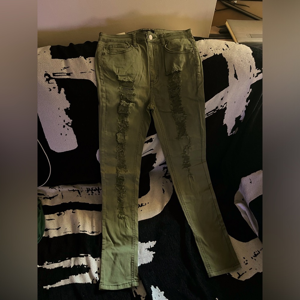 American Bazi Size 9 Olive